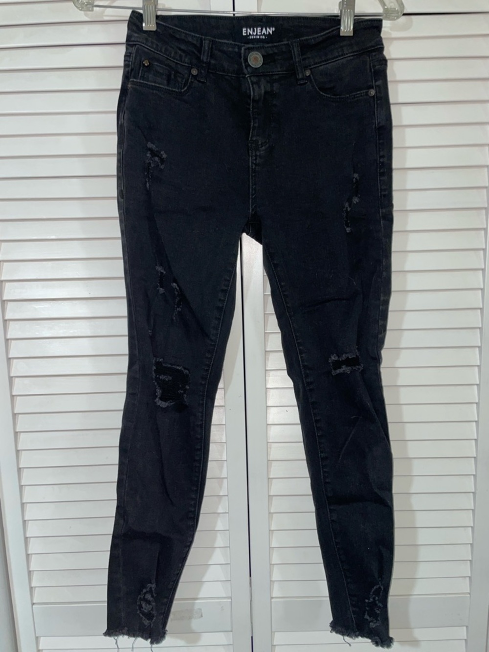 Black Distressed Skinny Jeans for Women